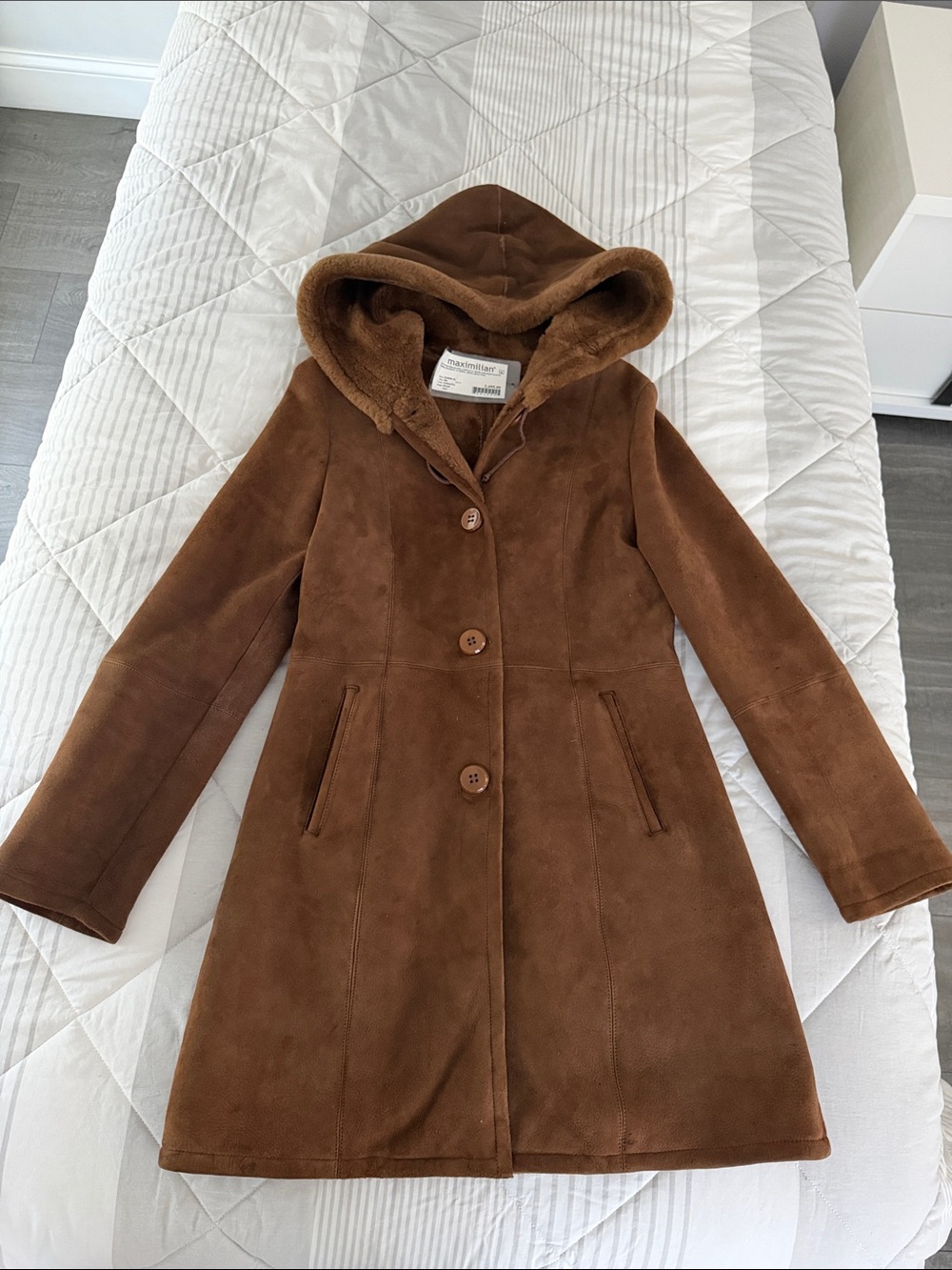 Women's Hooded dyed lamb shearling